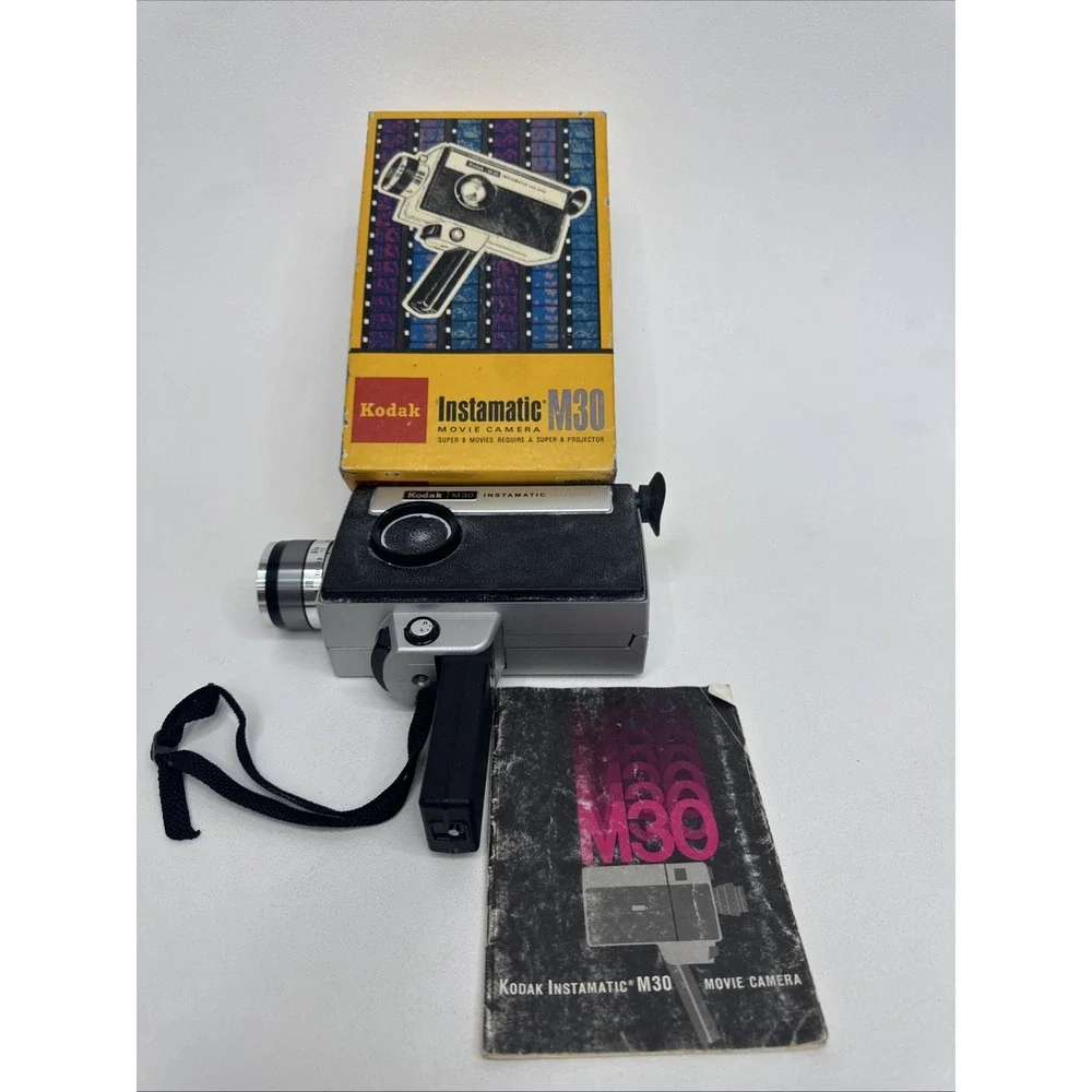 Vintage Kodak Instamatic M30 movie camera Super 8 No Film Untested